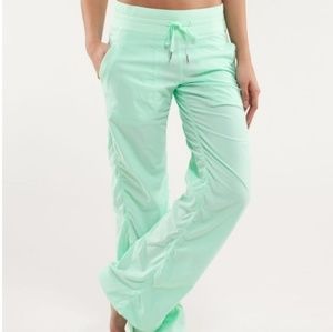 Lululemon athletica pants